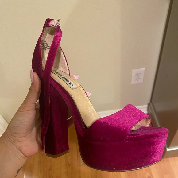 Steve Madden Velvet Heels - Picture 3 of 6